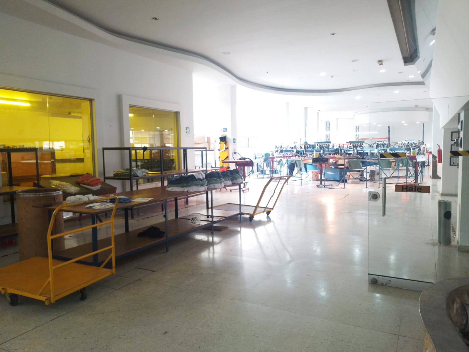 Bodega en venta en La Candelaria, Medellín, 2372 m² · foto 11 de 20
