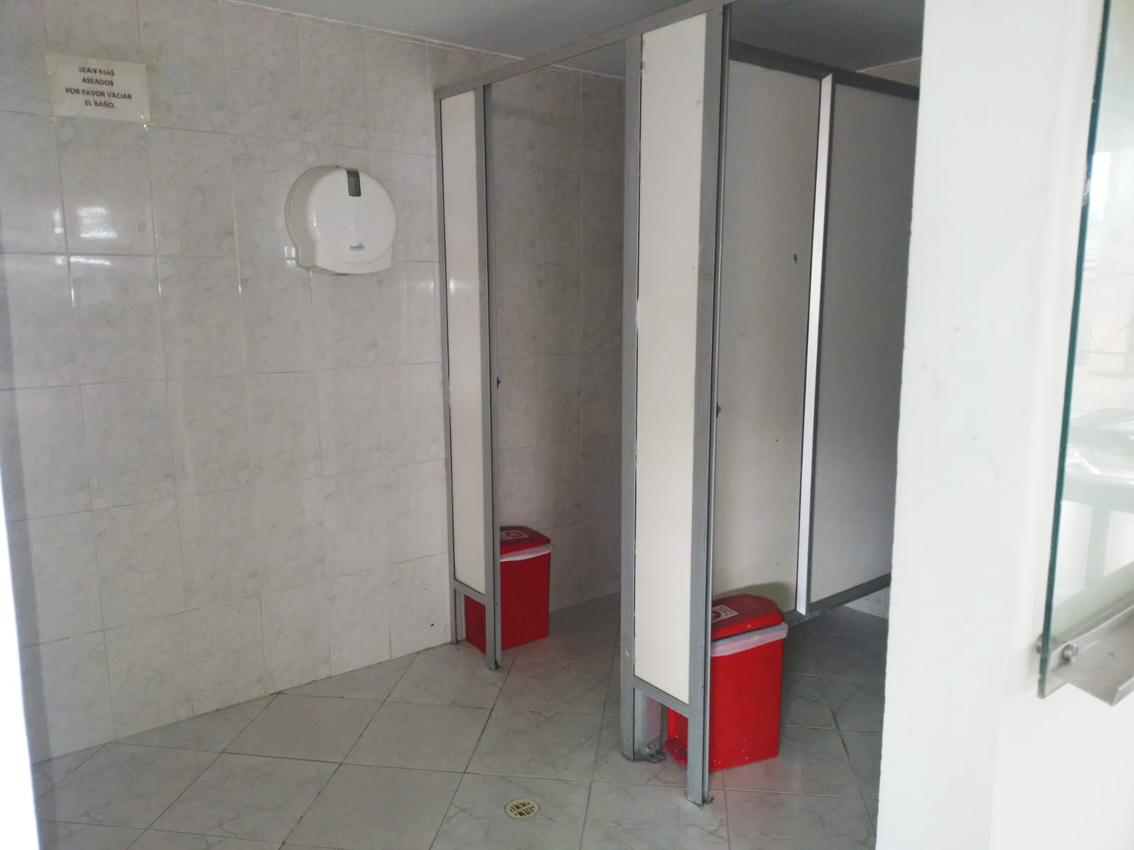 Bodega en venta en La Candelaria, Medellín, 2372 m² · foto 8 de 20