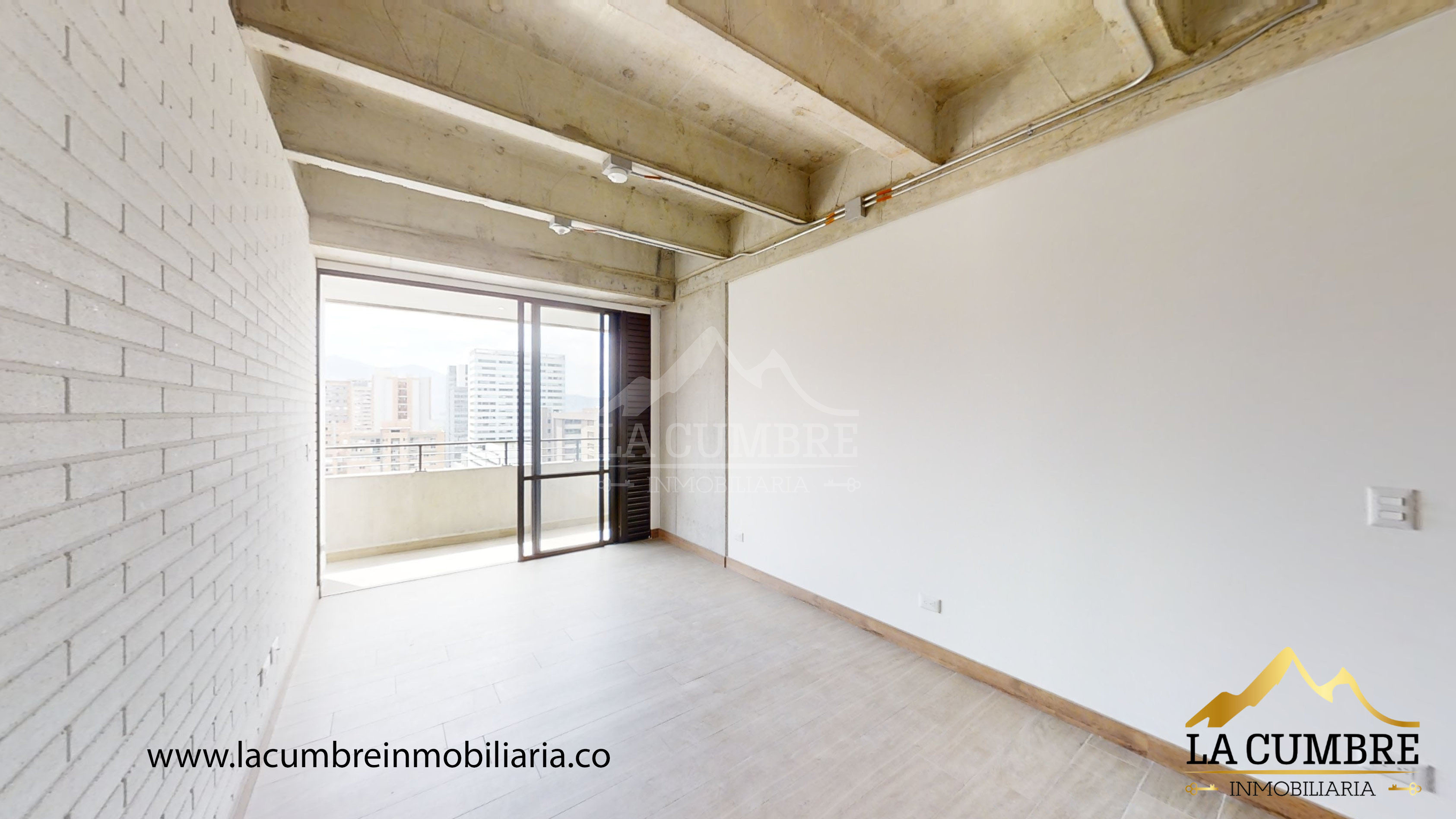 Apartamento en arriendo en Ciudad Del Río, Medellín · foto 2 de 17