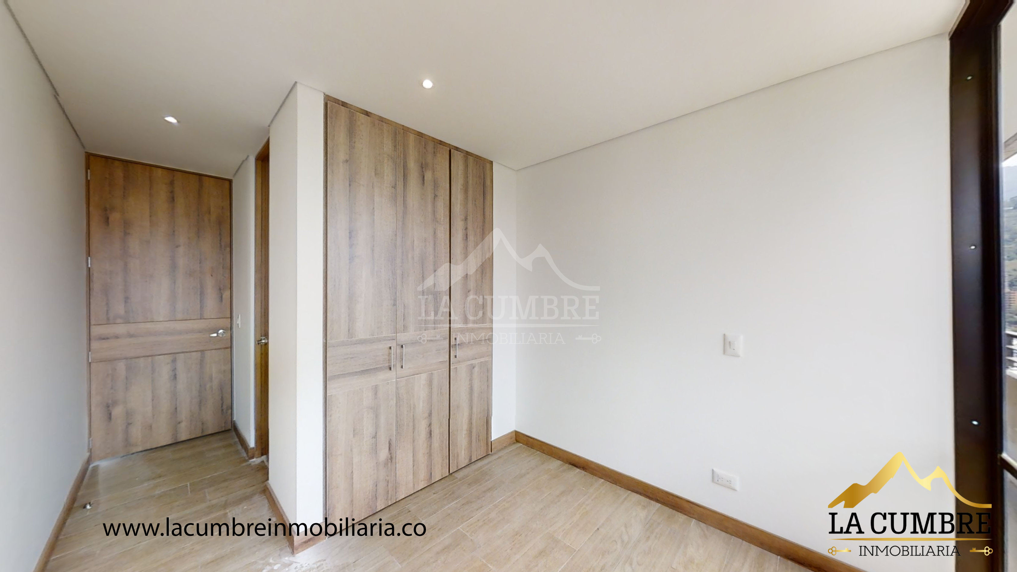 Apartamento en arriendo en Ciudad Del Río, Medellín · foto 9 de 17