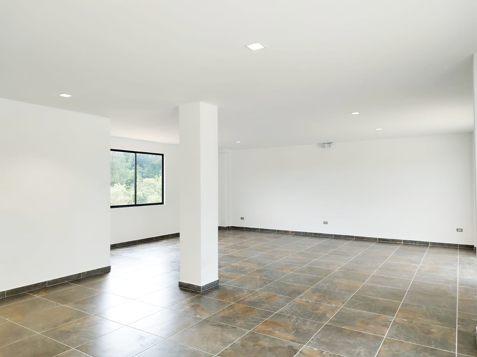 Oficina en arriendo en Escobero, Envigado, 100 m² · foto 3 de 18