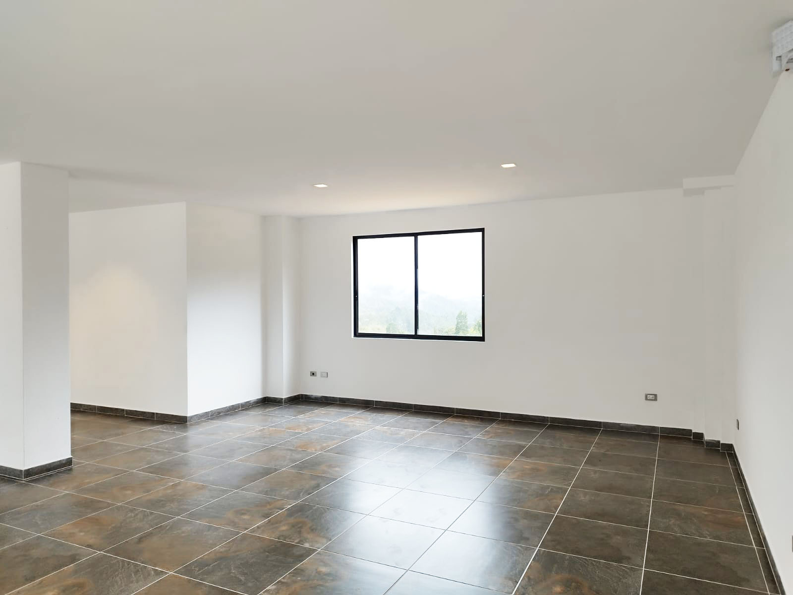 Oficina en arriendo en Escobero, Envigado, 100 m² · foto 5 de 18