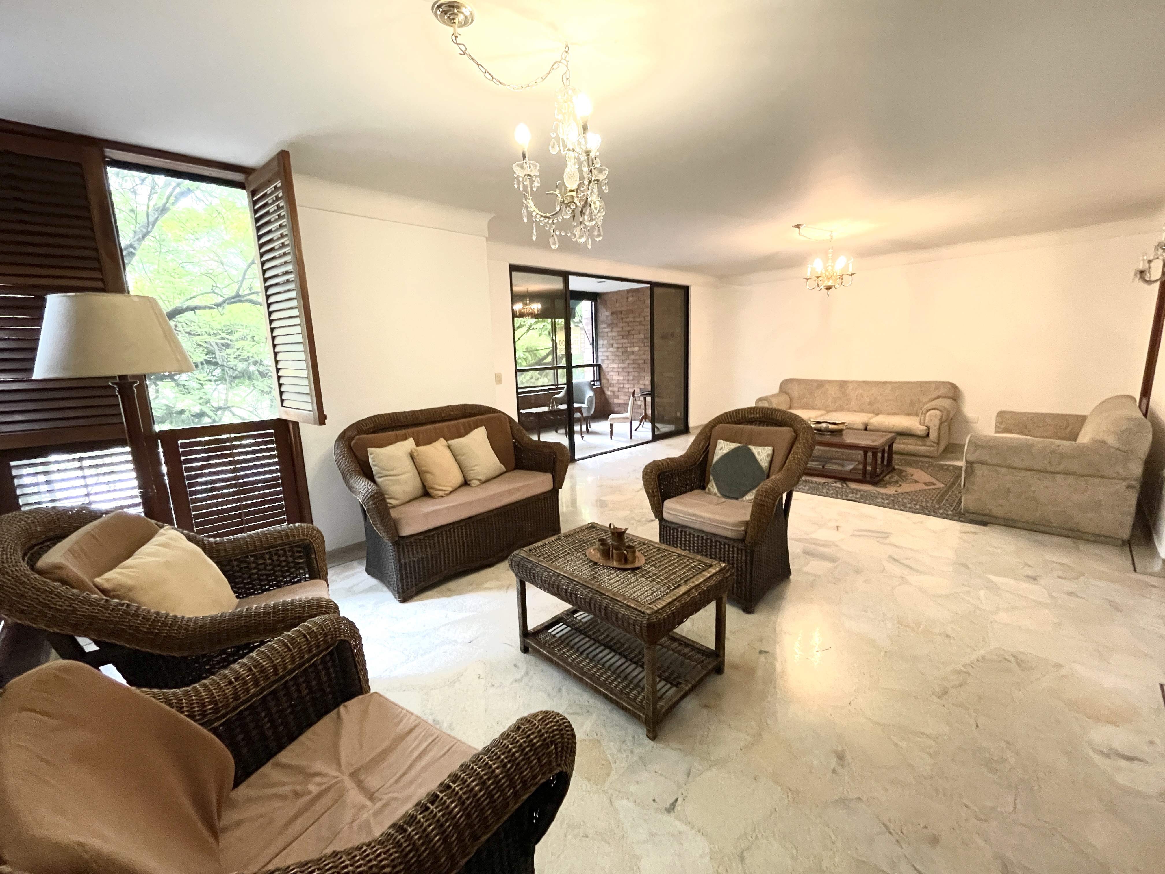 Apartamento en venta en Santa Teresita, Cali · foto 3 de 23