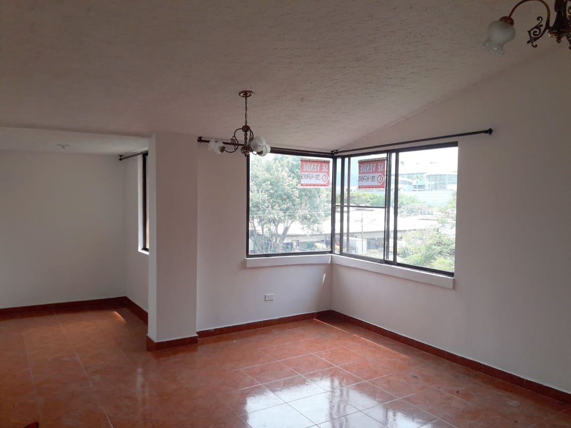 Apartamento en venta en San Pedro, Cali · foto 11 de 14