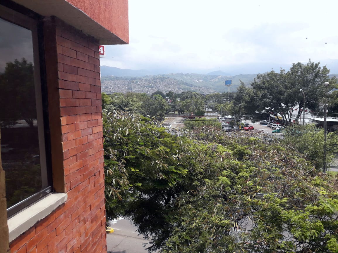 Apartamento en venta en San Pedro, Cali · foto 2 de 14