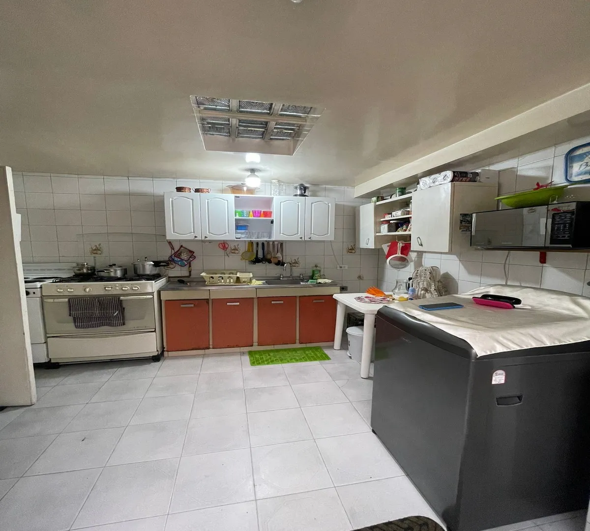 Casa de 5 alcobas en venta en Castilla, Bogotá, 227 m² · foto 10 de 17
