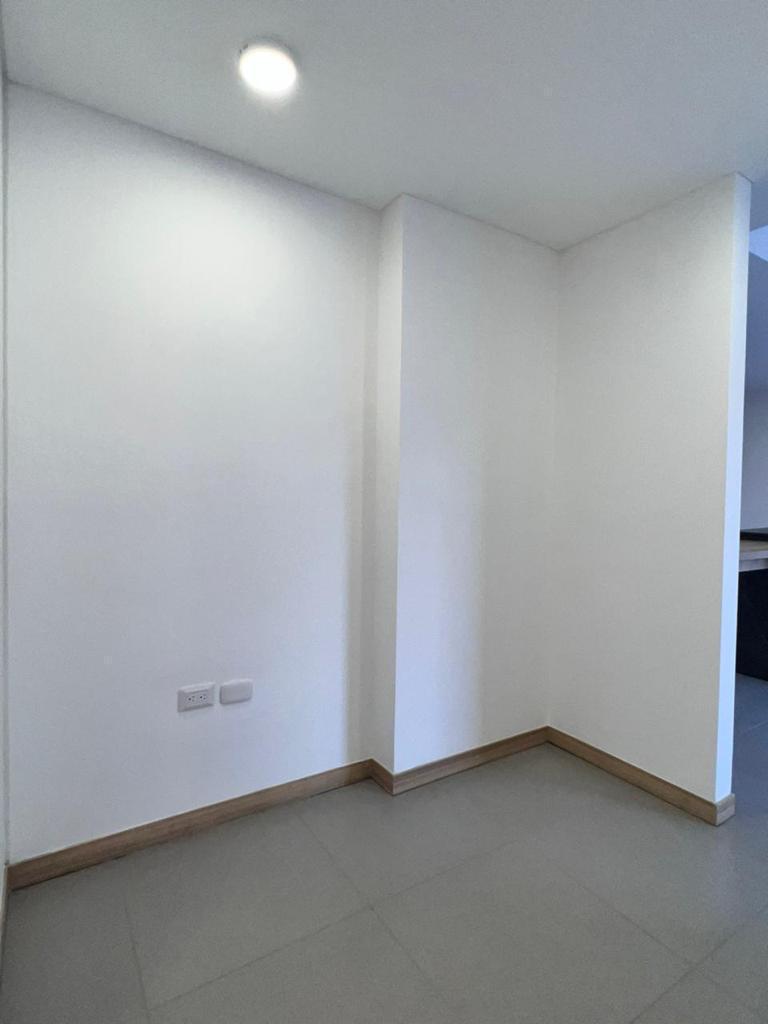 Apartamento en venta en Pinares, Pereira · foto 15 de 21