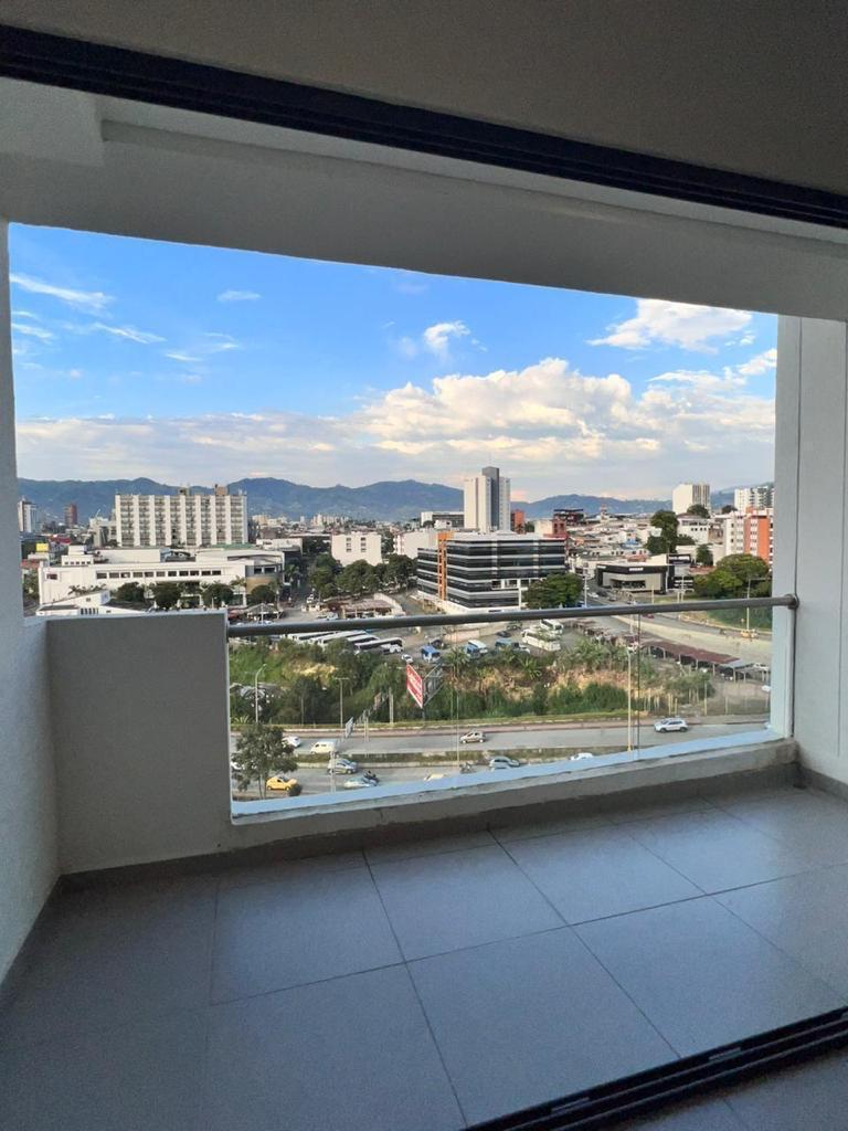 Apartamento en venta en Pinares, Pereira · foto 19 de 21