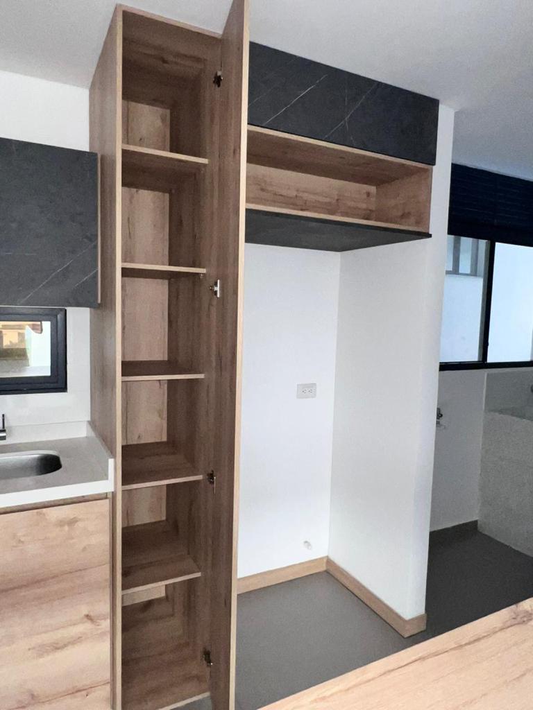 Apartamento en venta en Pinares, Pereira · foto 3 de 21