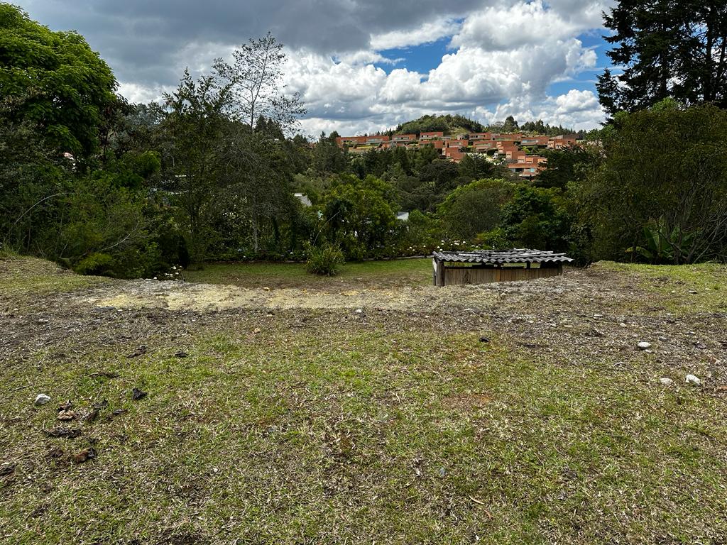 Lote en venta en Vía Las Palmas, Envigado, 2341 m² · foto 10 de 24