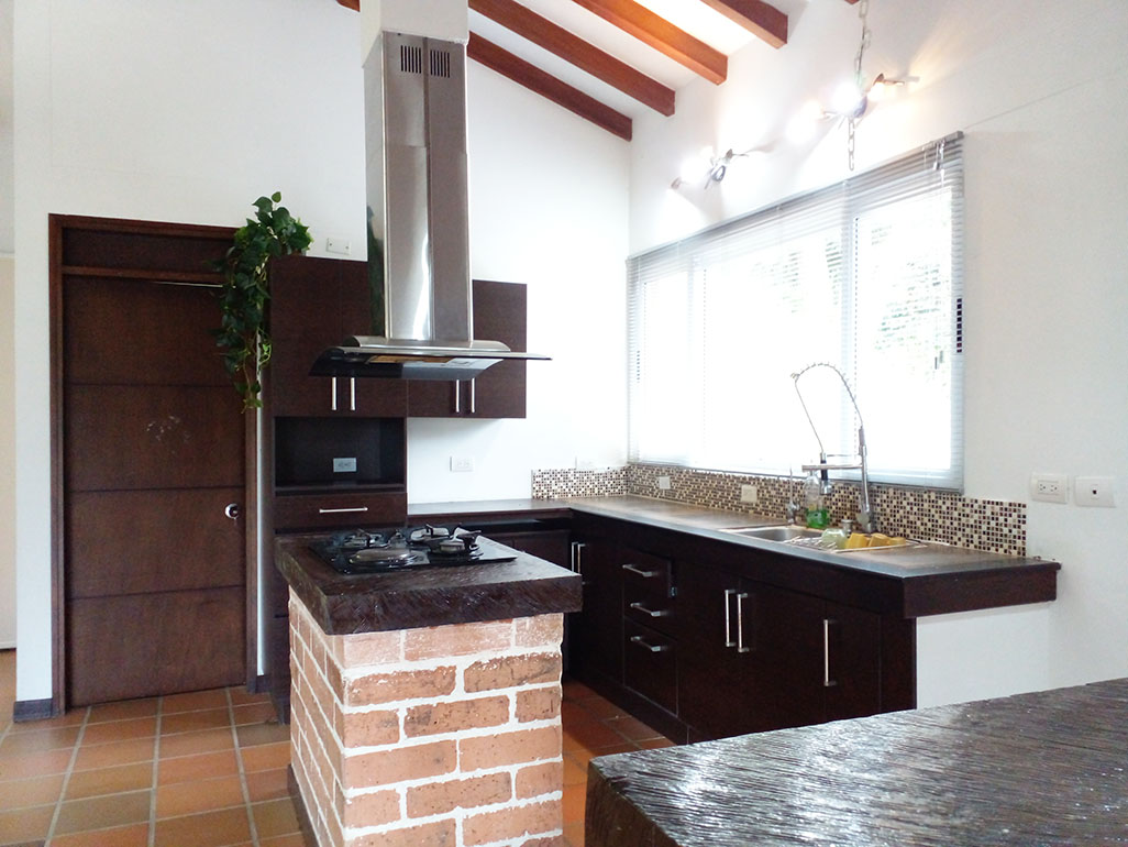 Casa de 3 alcobas en venta en Loma Del Escobero, Envigado, 250 m² · foto 5 de 20