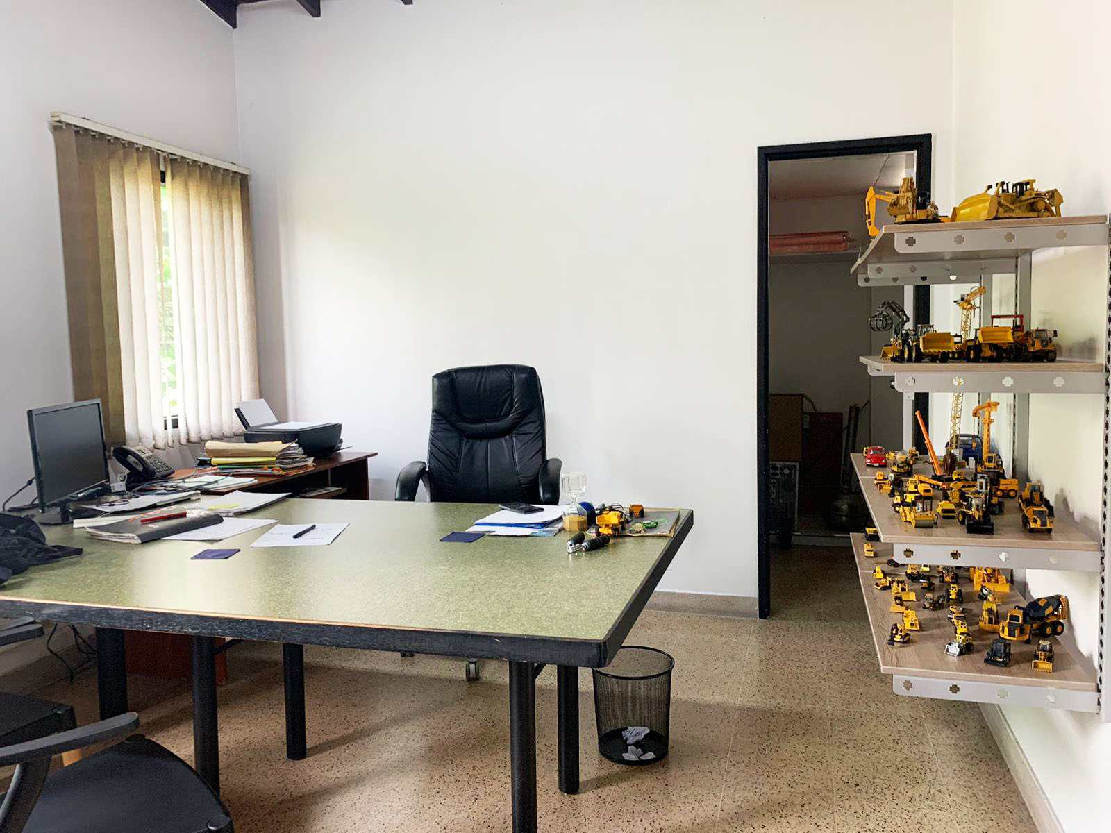 Local en arriendo en Santa Maria De Los Angeles, Medellín, 300 m² · foto 3 de 12