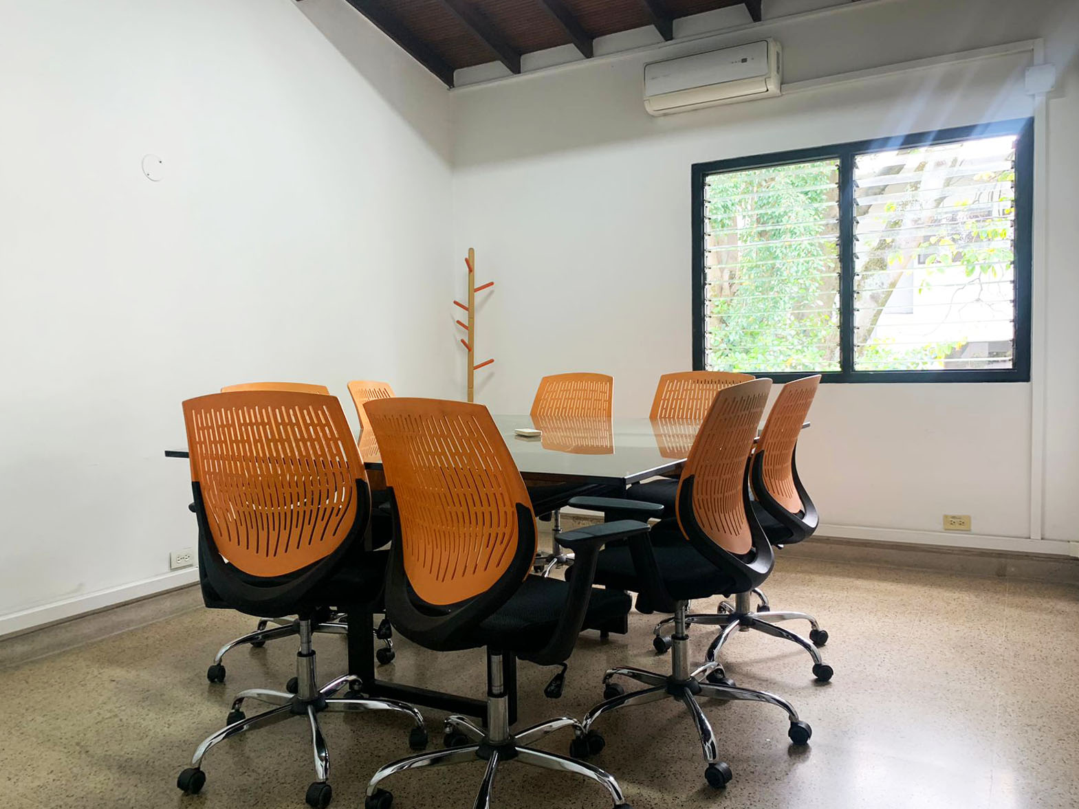 Local en arriendo en Santa Maria De Los Angeles, Medellín, 300 m² · foto 6 de 12