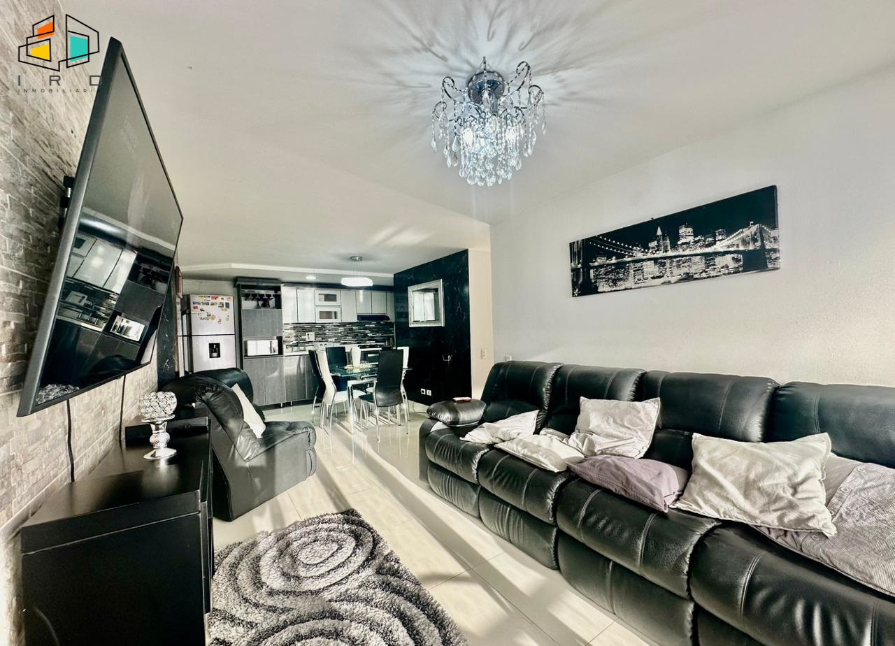 Apartamento de 3 alcobas en arriendo en Loma Del Indio, Medellín, 80 m² · foto 2 de 24
