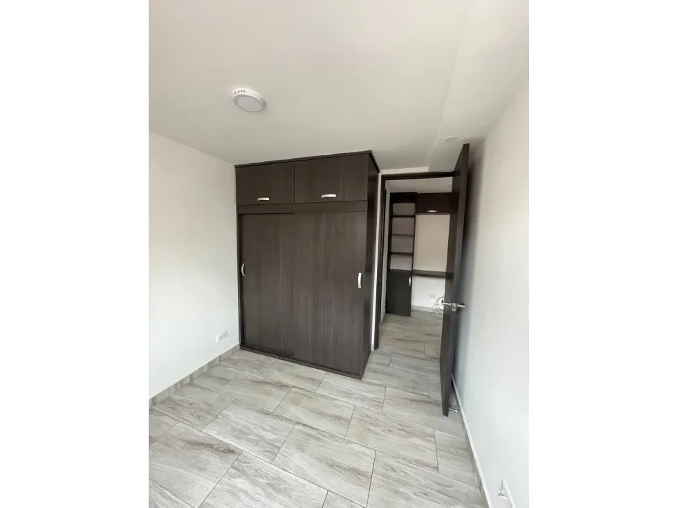Apartamento de 3 alcobas en venta en La Prosperidad, Madrid, 64 m² · foto 14 de 19