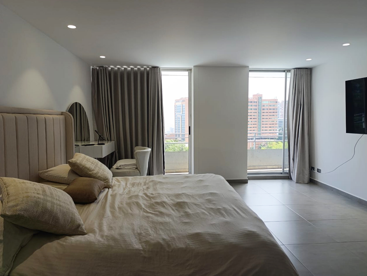 Apartamento de 2 alcobas en arriendo en El Tesoro, Medellín, 153 m² · foto 14 de 20