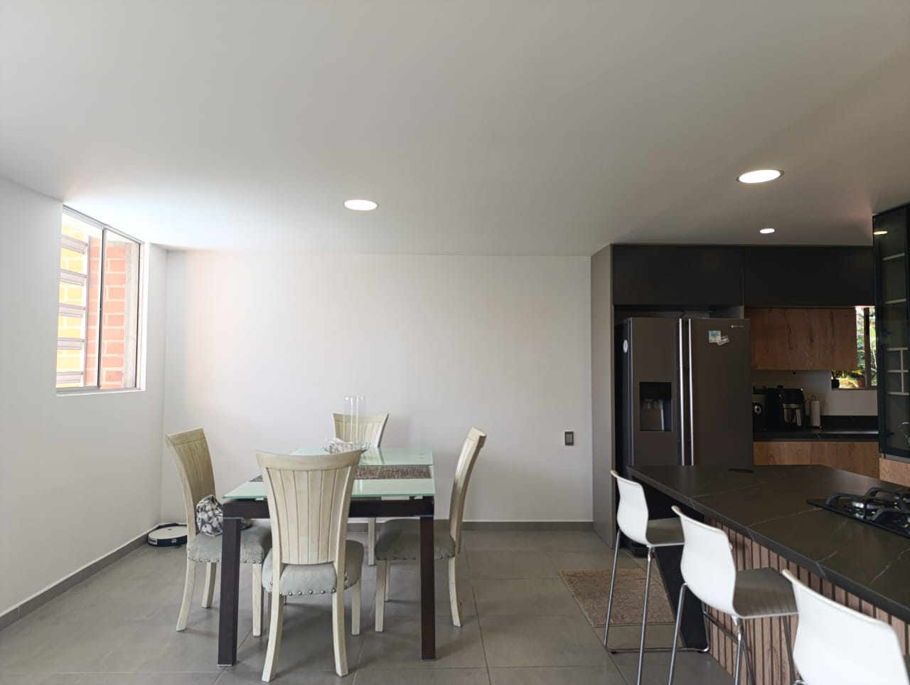 Apartamento de 2 alcobas en arriendo en El Tesoro, Medellín, 153 m² · foto 2 de 20