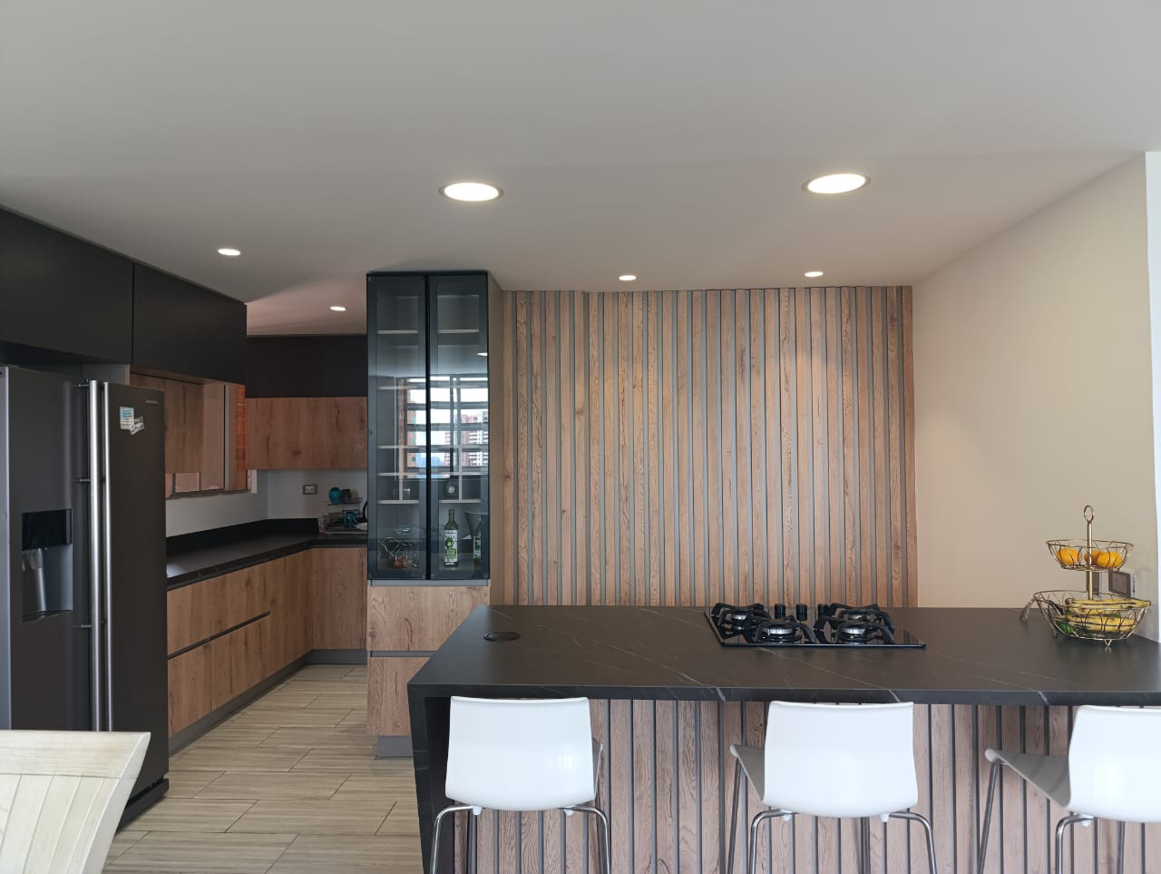 Apartamento de 2 alcobas en arriendo en El Tesoro, Medellín, 153 m² · foto 6 de 20