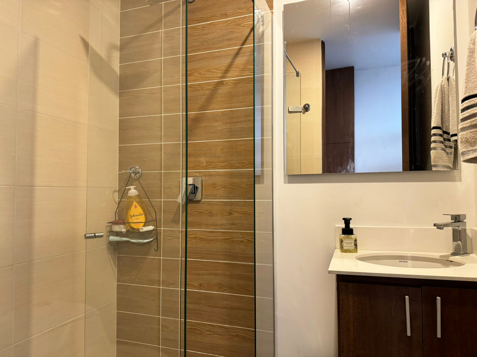 Apartamento en arriendo en Loma De Los Gonzalez, Medellín · foto 16 de 17
