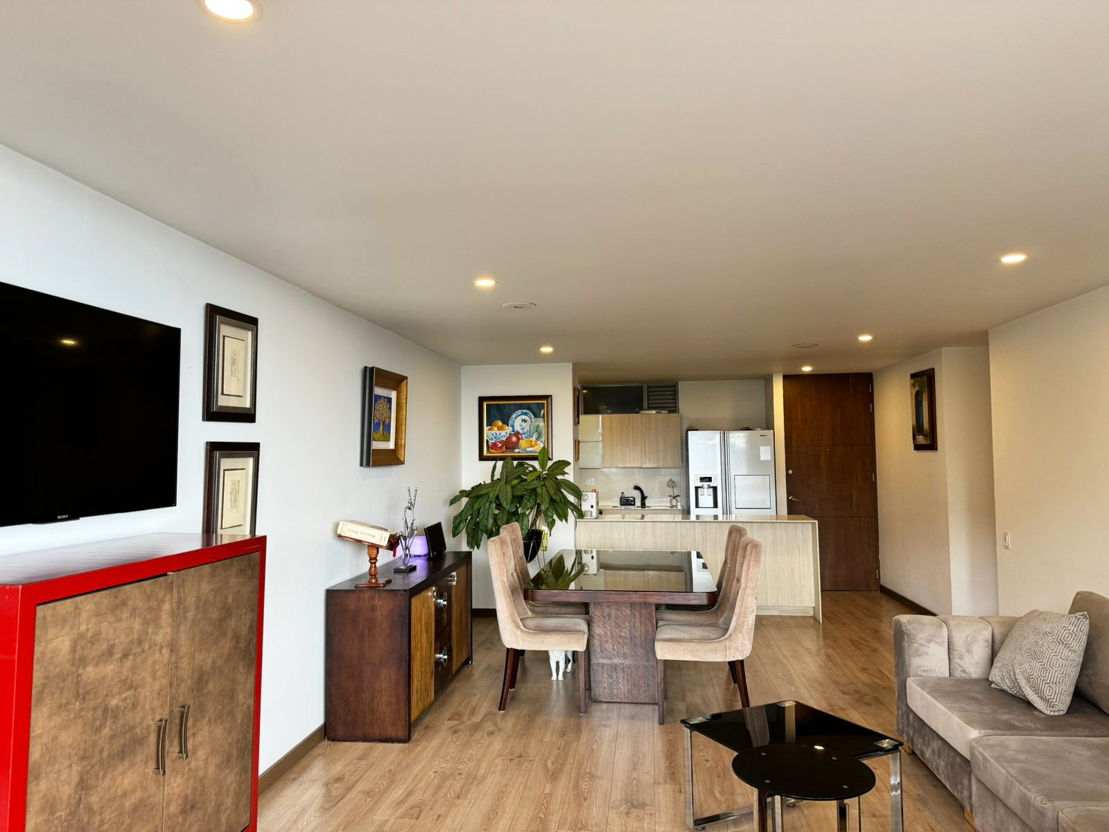 Apartamento en arriendo en Loma De Los Gonzalez, Medellín · foto 2 de 17