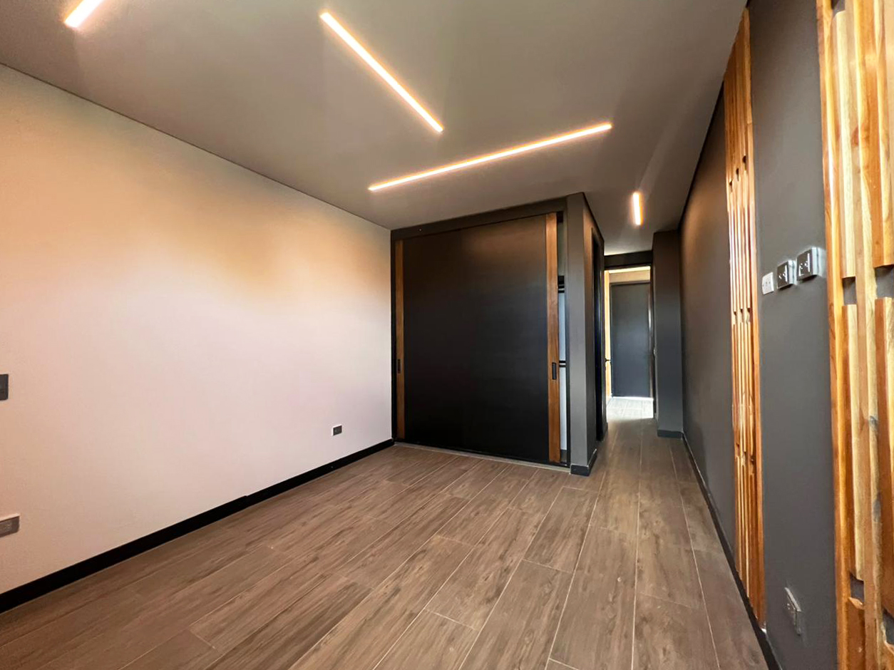 Casa de 3 alcobas en venta en El Porvenir, Rionegro, 205 m² · foto 11 de 15