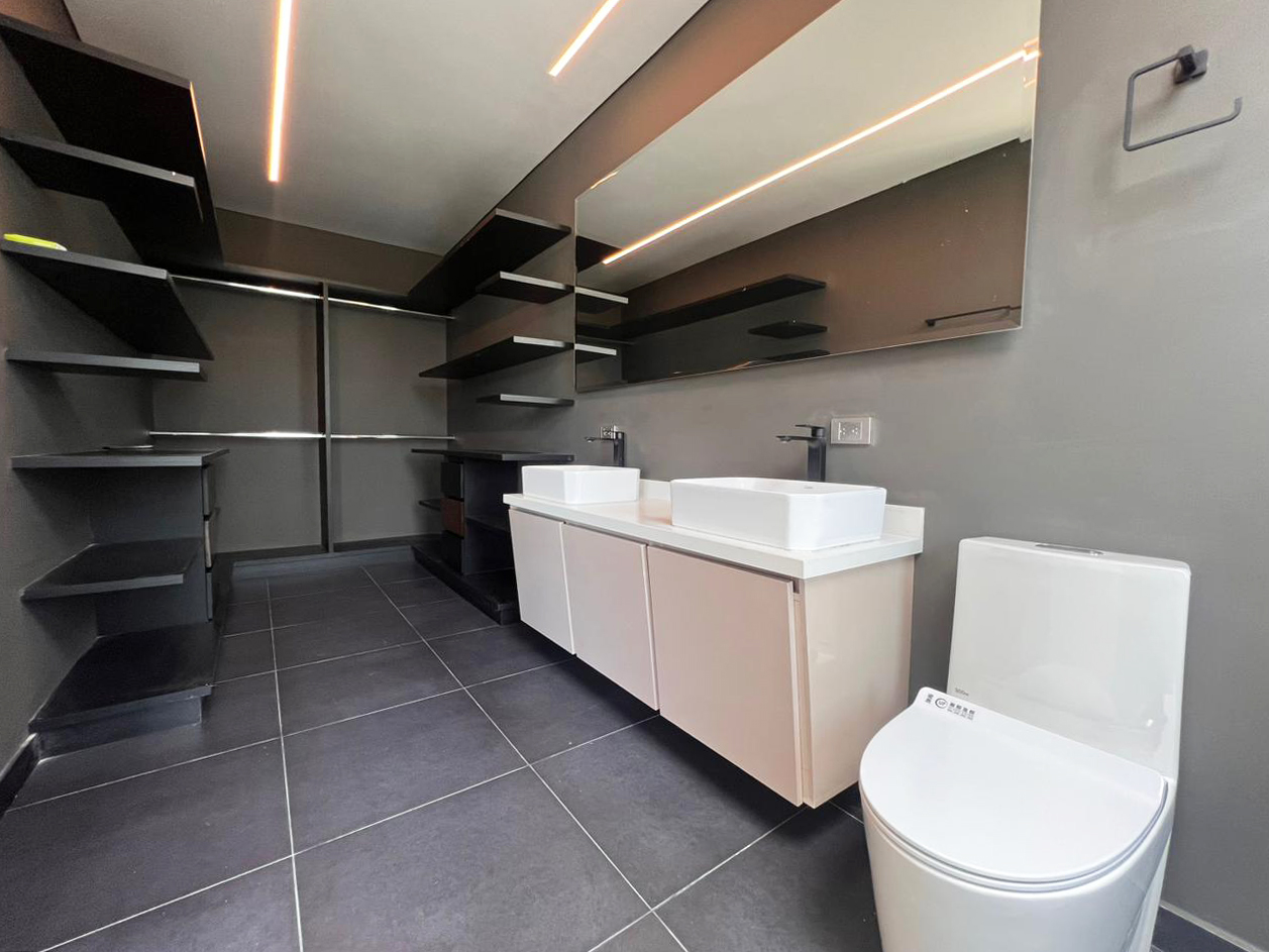 Casa de 3 alcobas en venta en El Porvenir, Rionegro, 205 m² · foto 15 de 15
