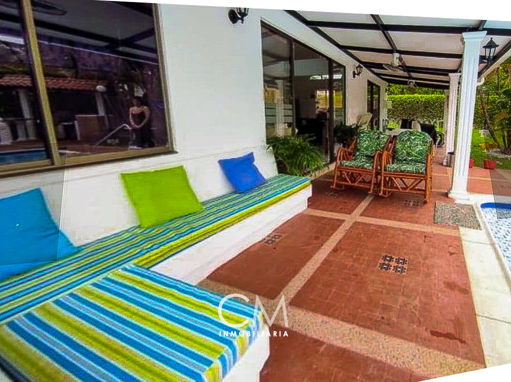 Casa de 4 alcobas en venta en El Portal, Ricaurte, 320 m² · foto 11 de 23