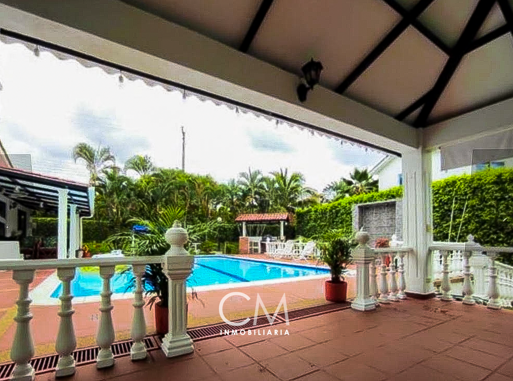 Casa de 4 alcobas en venta en El Portal, Ricaurte, 320 m² · foto 13 de 23