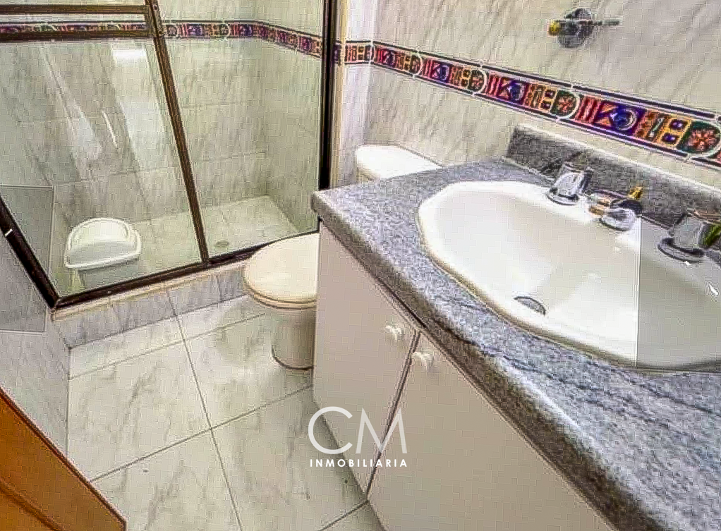 Casa de 4 alcobas en venta en El Portal, Ricaurte, 320 m² · foto 14 de 23