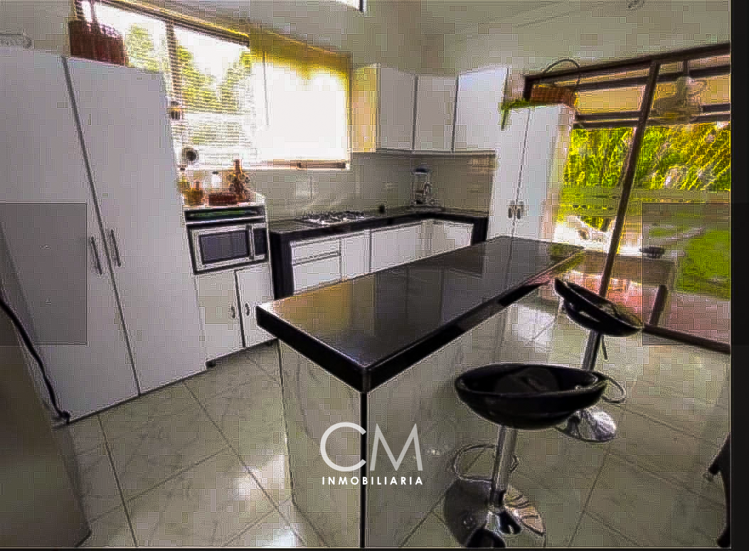 Casa de 4 alcobas en venta en El Portal, Ricaurte, 320 m² · foto 19 de 23