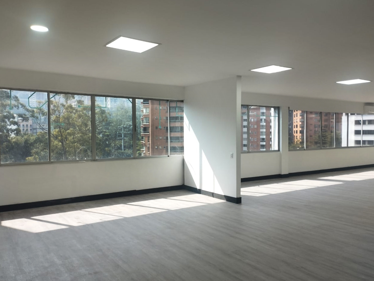 Oficina en arriendo en El Poblado, Medellín, 380 m² · foto 17 de 20