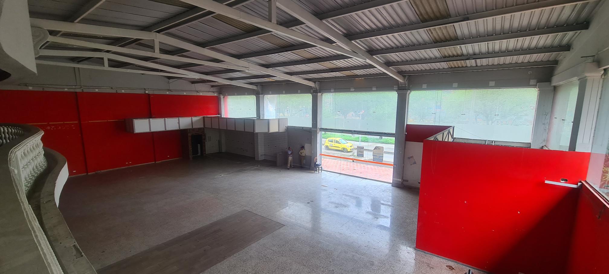 Local en arriendo en Prados Del Norte, Cali, 1023 m² · foto 16 de 21