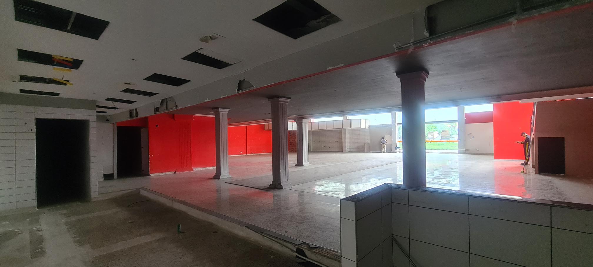 Local en arriendo en Prados Del Norte, Cali, 1023 m² · foto 19 de 21