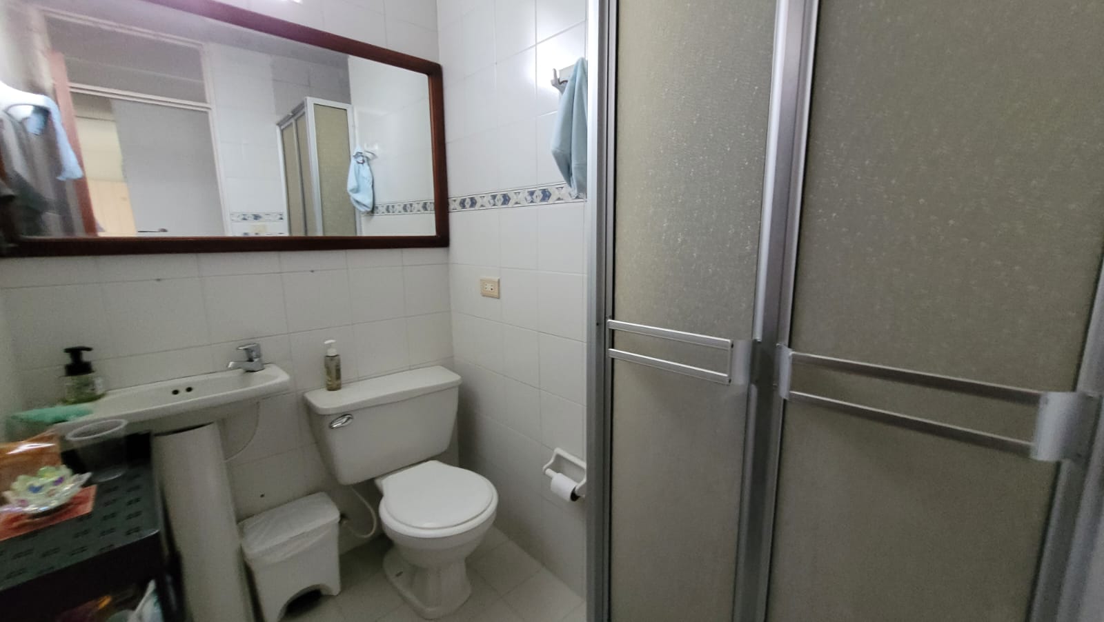 Apartamento de 3 alcobas en venta en Coodelmar Ii Etapa, Pereira, 75 m² · foto 11 de 13
