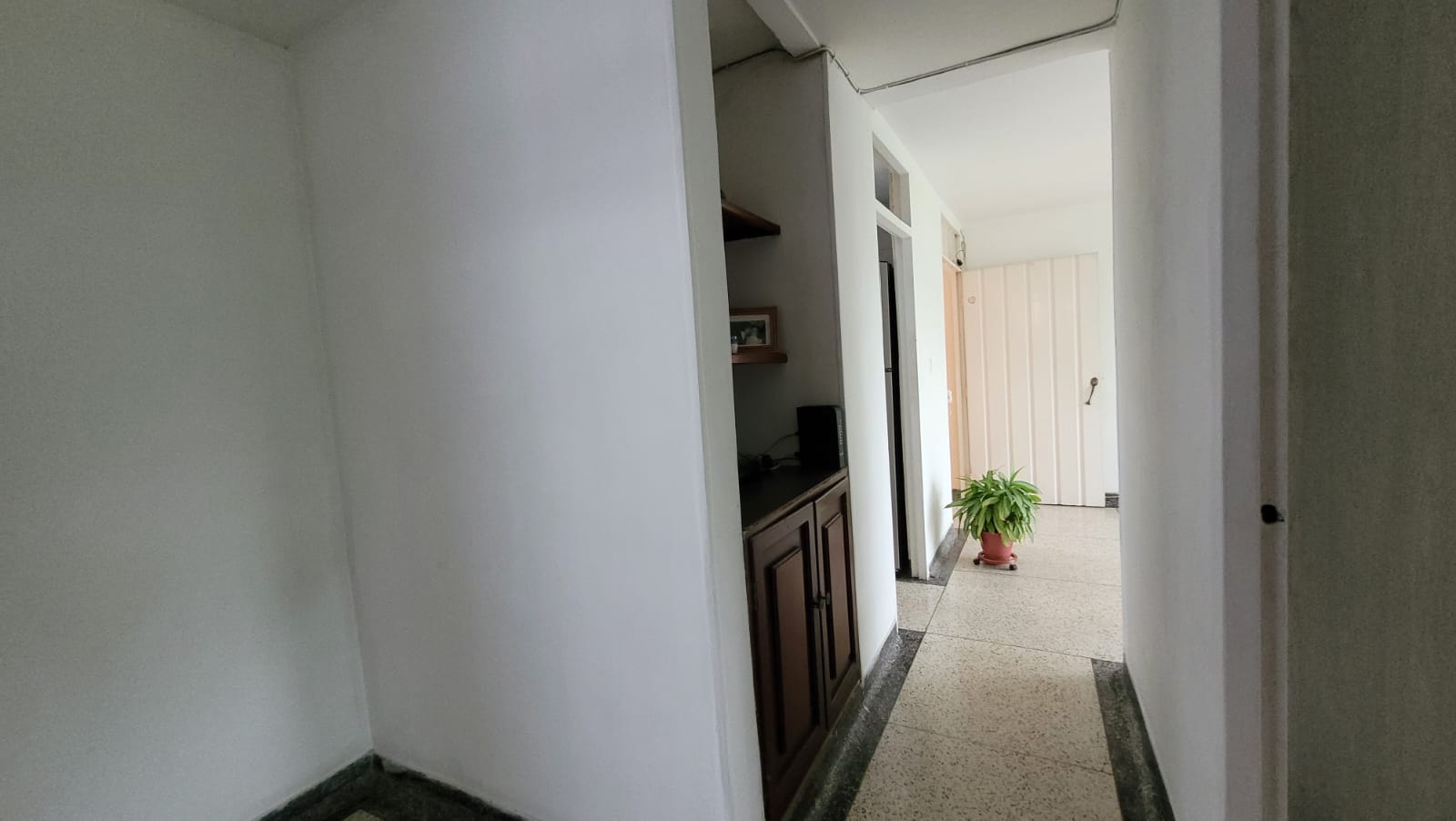 Apartamento de 3 alcobas en venta en Coodelmar Ii Etapa, Pereira, 75 m² · foto 5 de 13