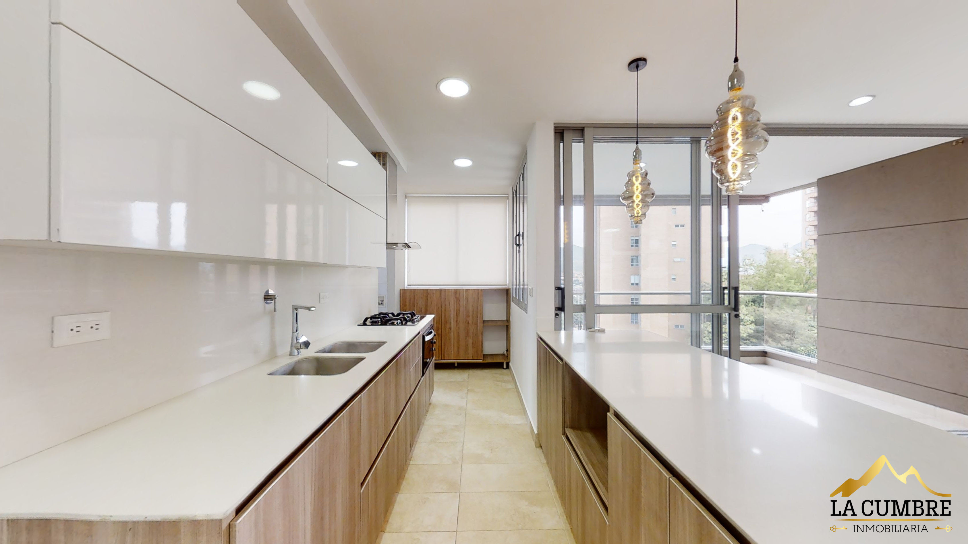 Apartamento en arriendo en Lalinde, Medellín · foto 4 de 11