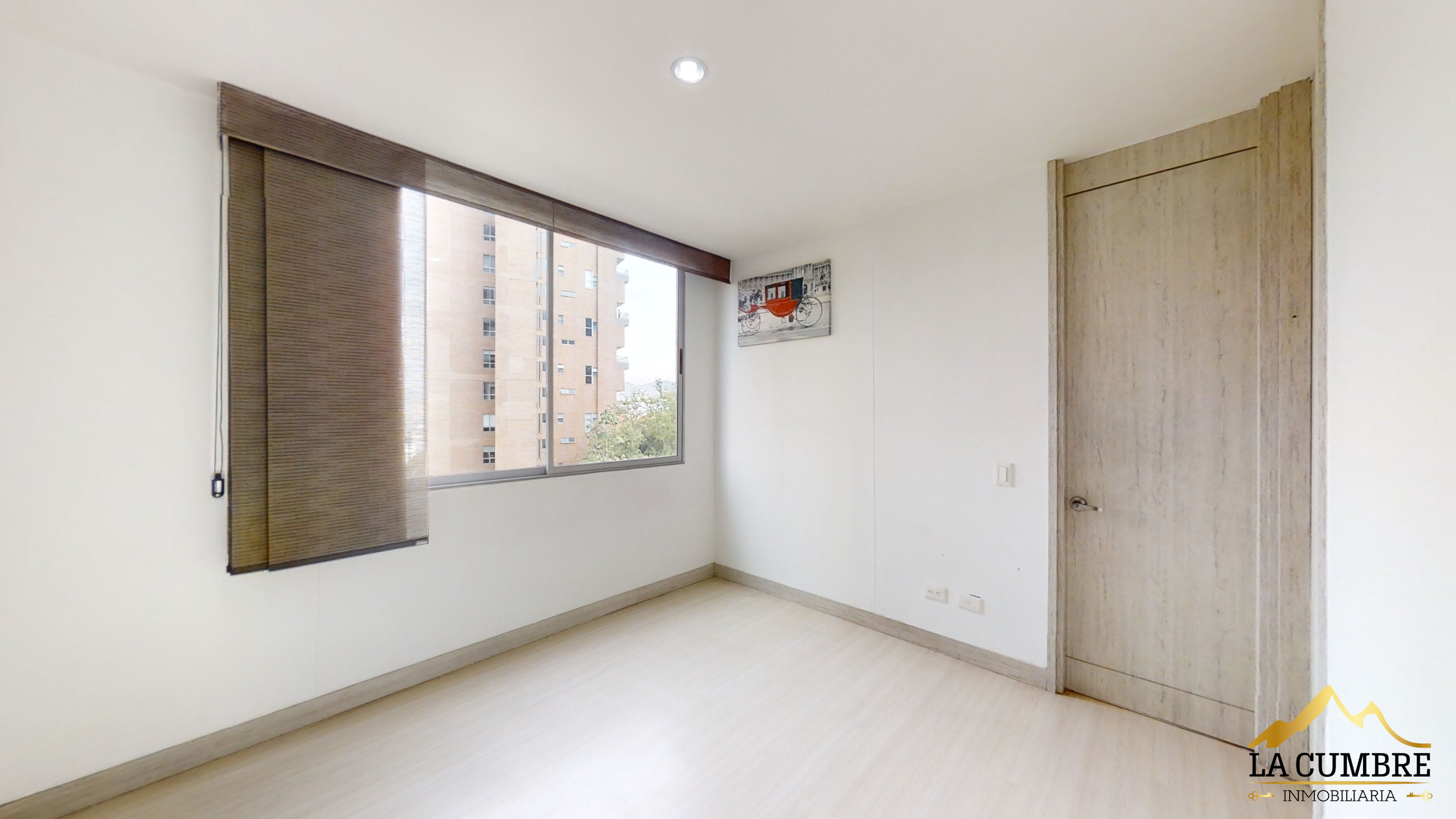 Apartamento en arriendo en Lalinde, Medellín · foto 8 de 11