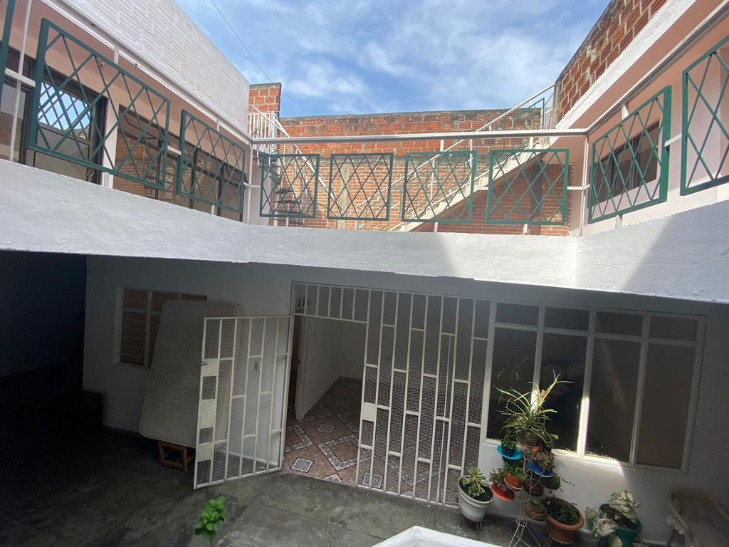 Casa de 8 alcobas en venta en Cristobal Colon, Cali, 580 m² · foto 11 de 17