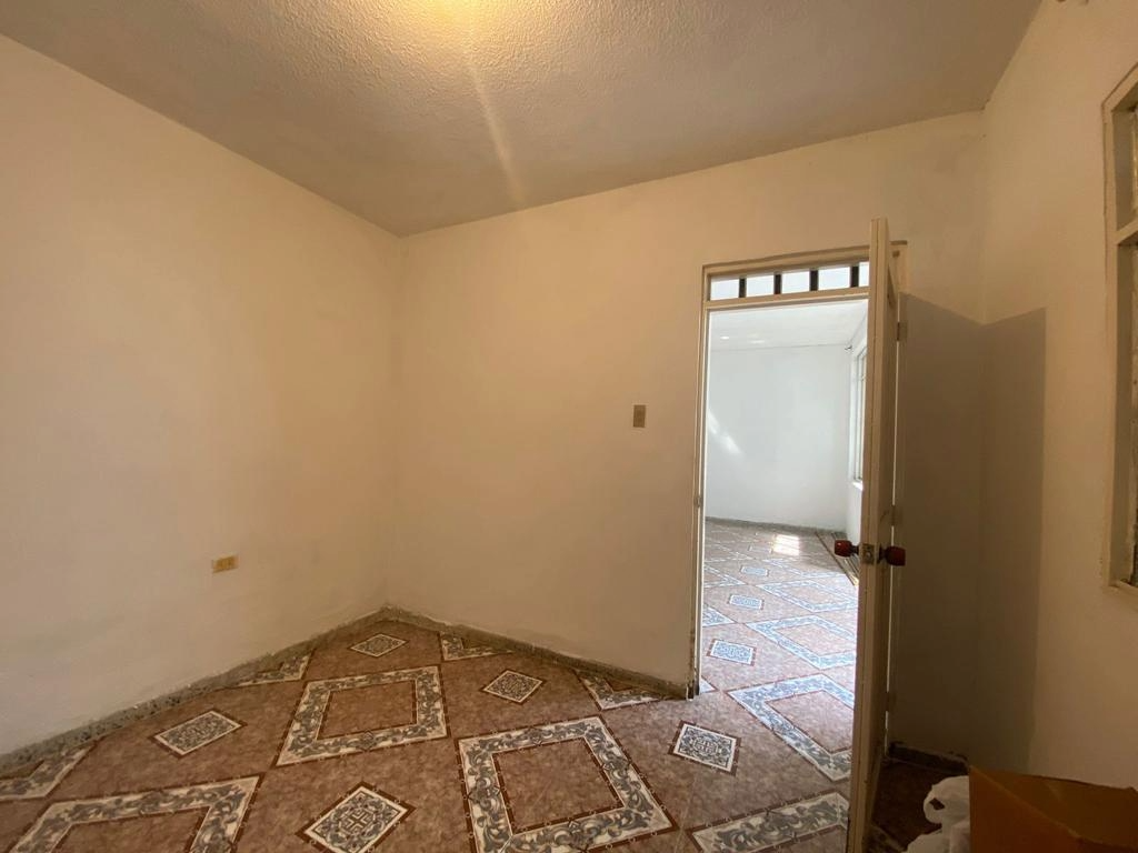 Casa de 8 alcobas en venta en Cristobal Colon, Cali, 580 m² · foto 17 de 17