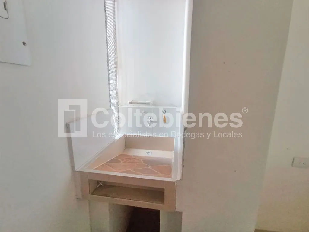 Apartamento de 2 alcobas en venta en La Mesa, Bello, 81 m² · foto 4 de 14