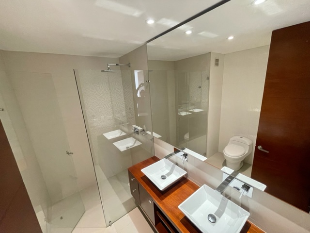 Apartamento en venta en Santa Barbara, Bogotá · foto 8 de 22