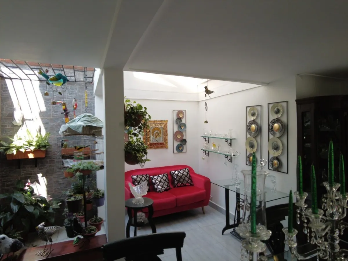 Apartamento de 3 alcobas en venta en Las Lomitas, Sabaneta, 180 m² · foto 2 de 10