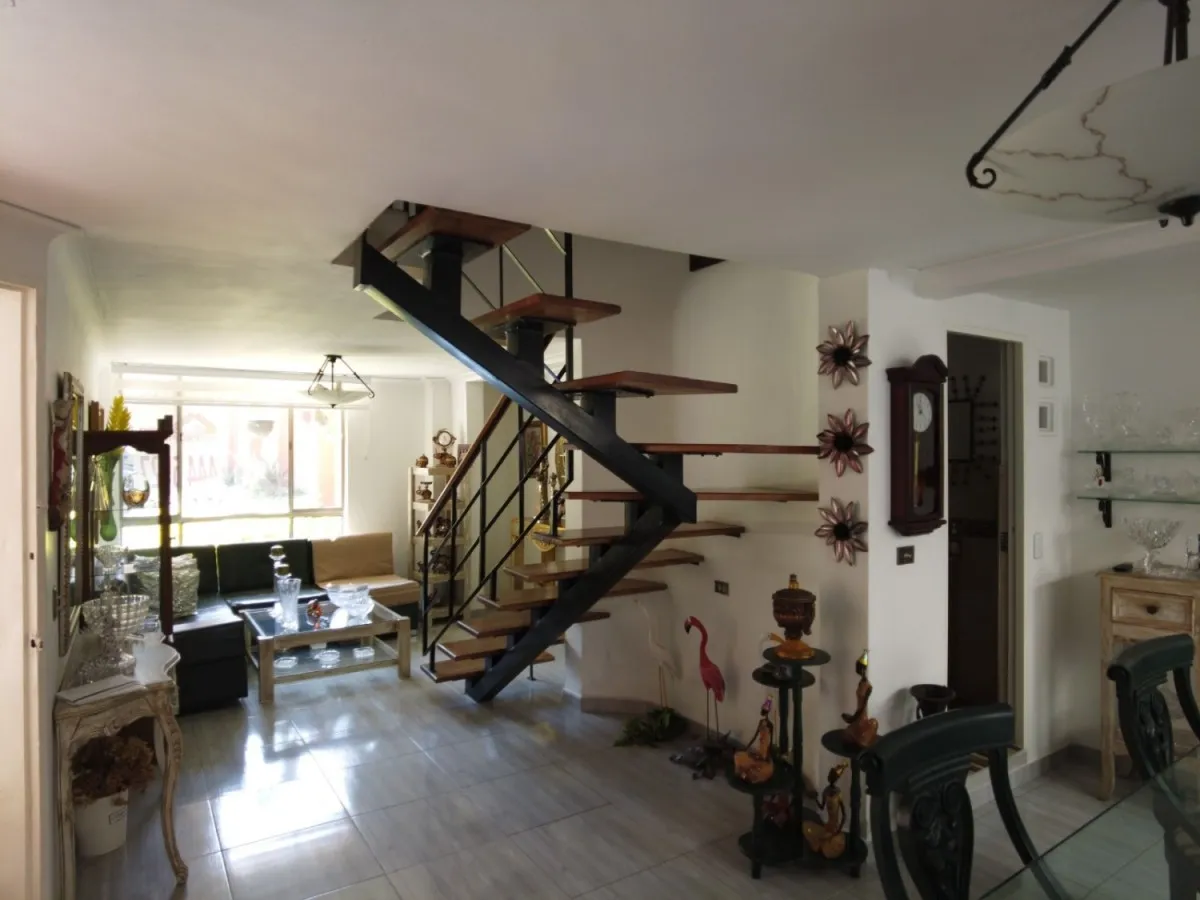 Apartamento de 3 alcobas en venta en Las Lomitas, Sabaneta, 180 m² · foto 6 de 10