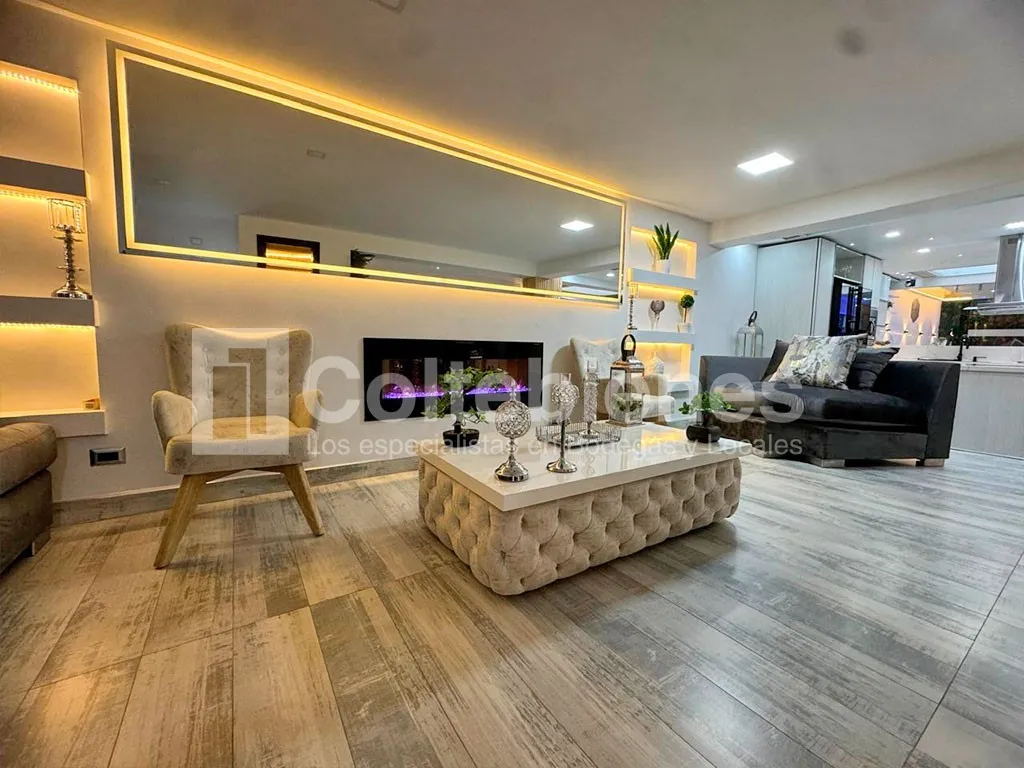 4BR House in Loma de los bernal (210 m²) for Sale - 2