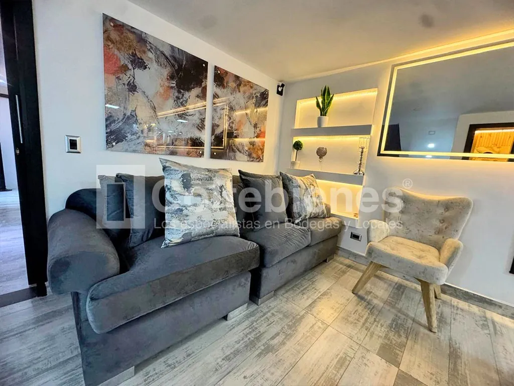 Casa de 4 alcobas en venta en El Rincón, Medellín, 210 m² · foto 6 de 18