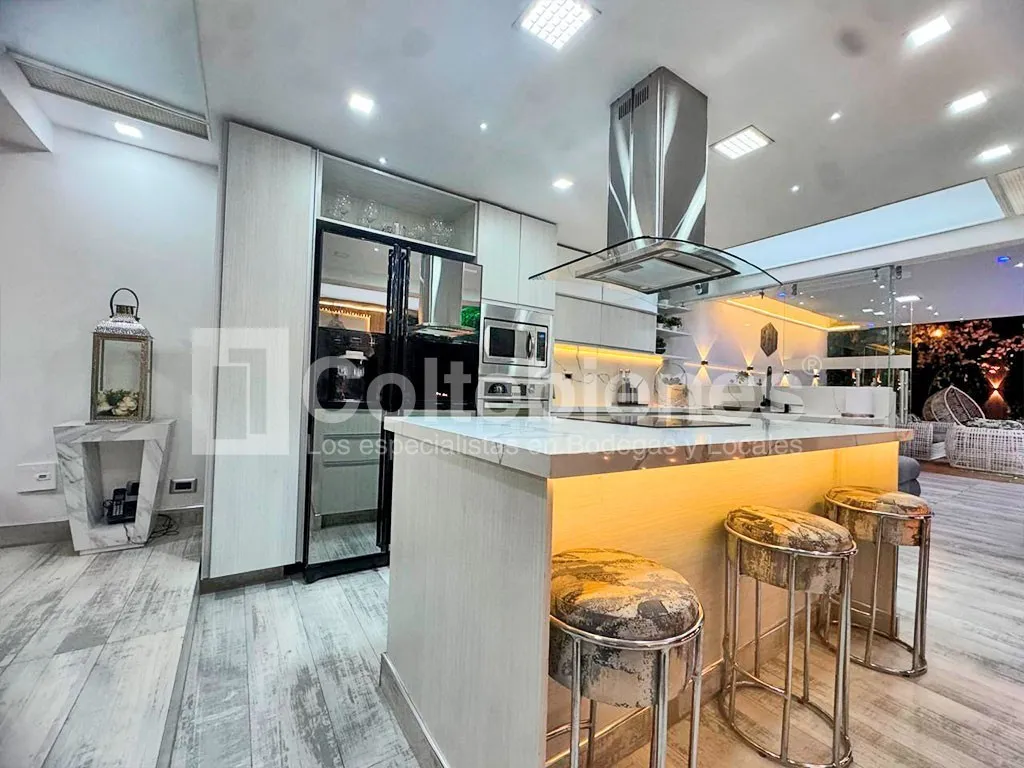 Casa de 4 alcobas en venta en El Rincón, Medellín, 210 m² · foto 7 de 18