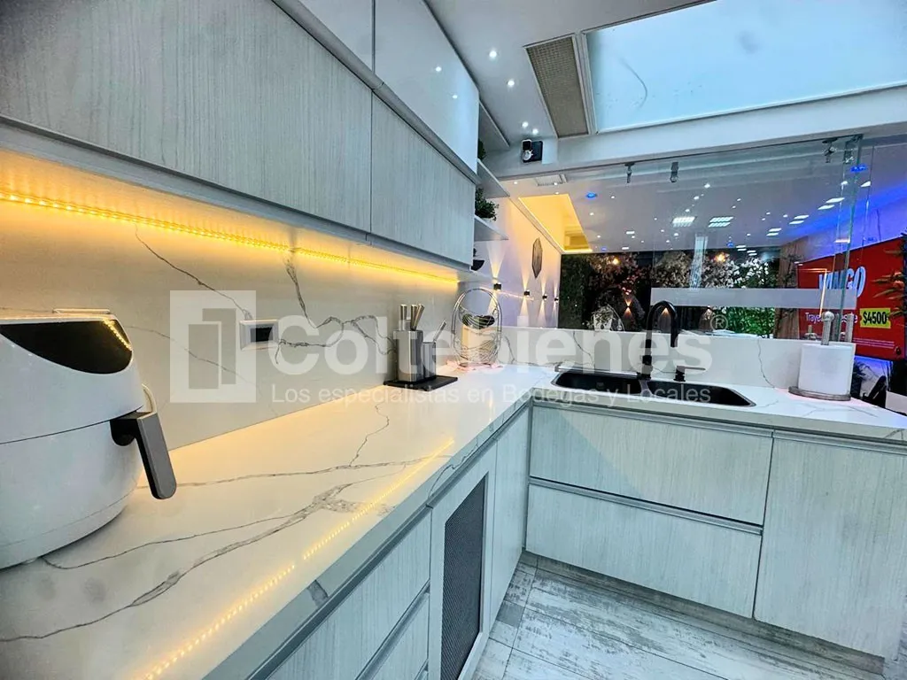 Casa de 4 alcobas en venta en El Rincón, Medellín, 210 m² · foto 8 de 18
