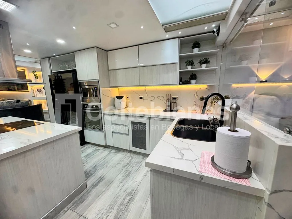 Casa de 4 alcobas en venta en El Rincón, Medellín, 210 m² · foto 10 de 18
