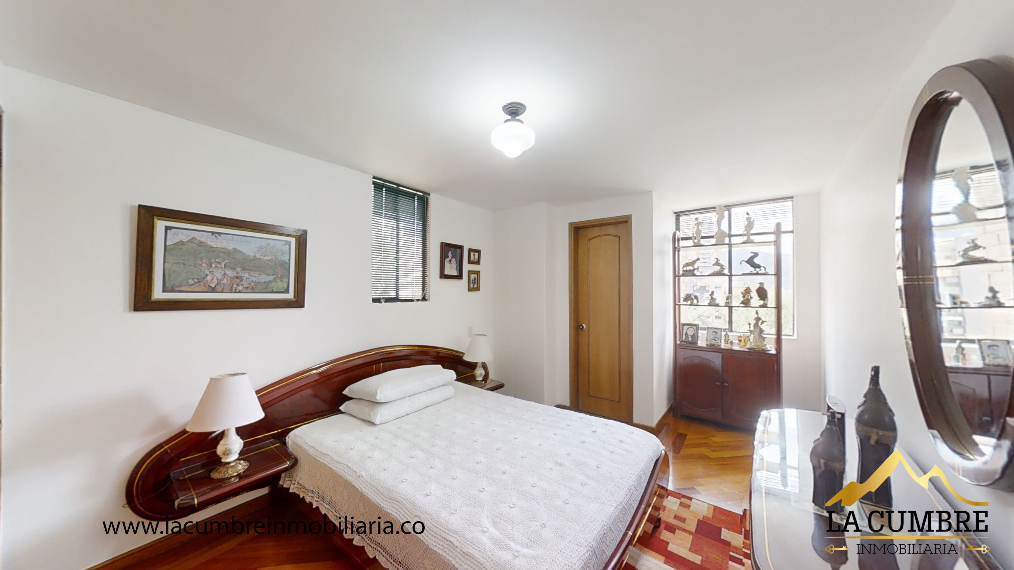 Apartamento de 4 alcobas en venta en El Poblado, Medellín, 250 m² · foto 9 de 12