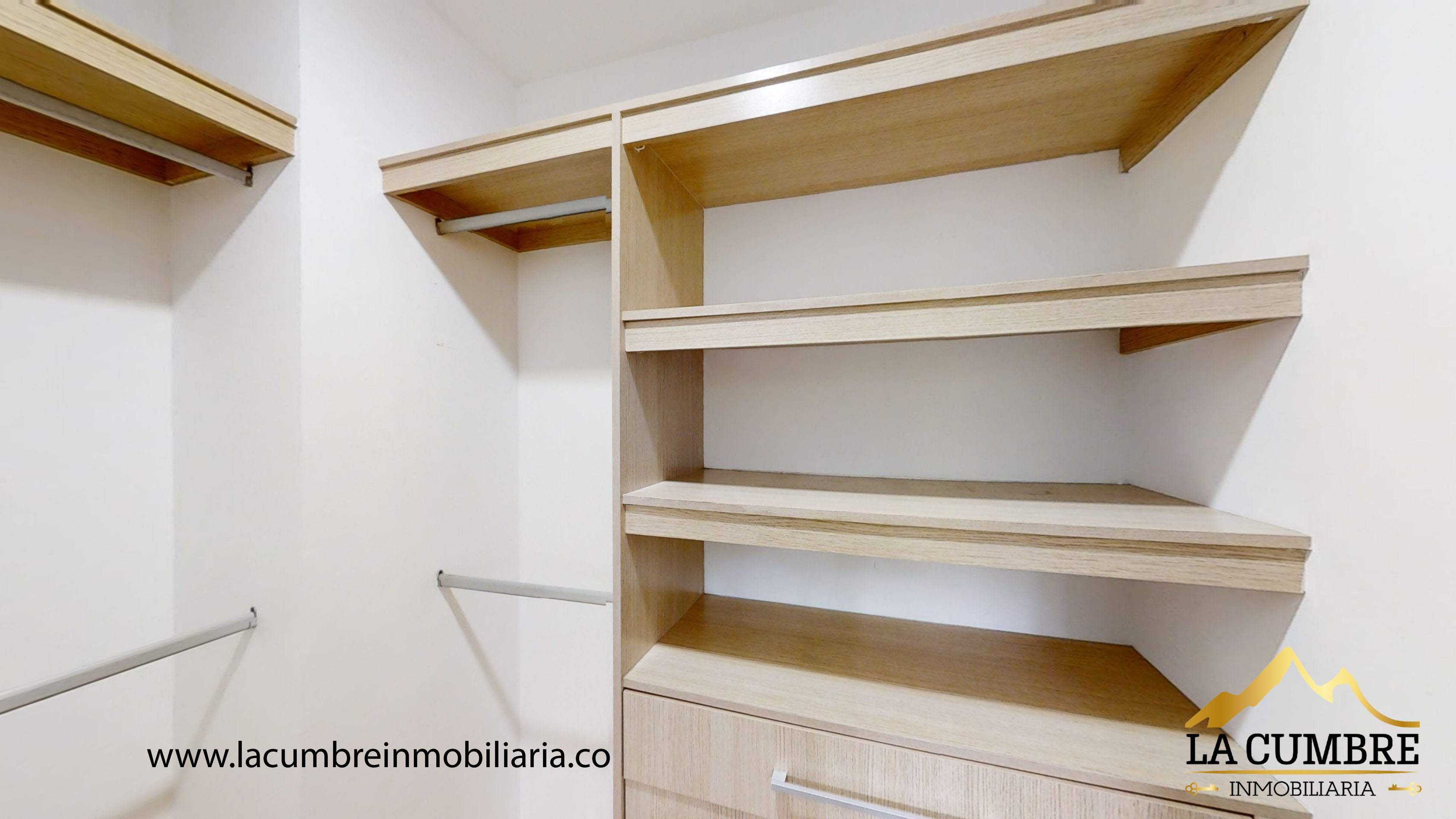 Apartamento de 3 alcobas en arriendo en Los Balsos, Medellín, 88 m² · foto 9 de 10